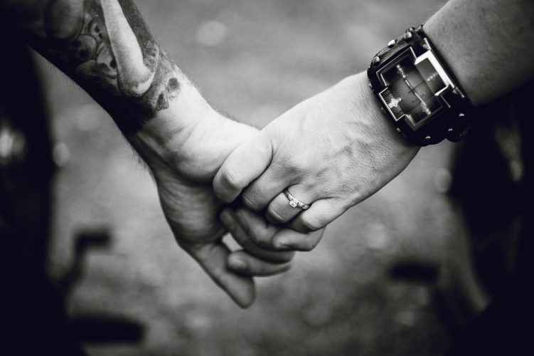 Paarbilder_Couple_Coupleshooting_Paarshooting_Routscher_Roger_Nebiker_Aarbau_Harley_Davidson_Motorraeder_Skull_Tattoos